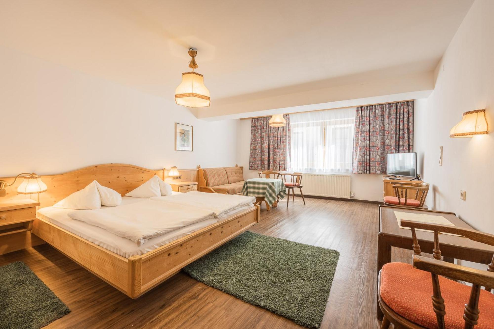Batzenhaeusl Hotel Seefeld in Tirol Exterior photo